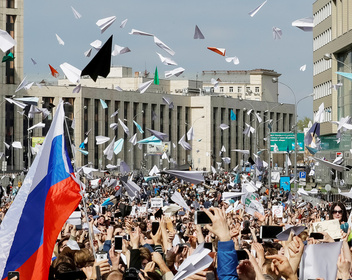 Лайк, шер, ретвит. Почему стоит ходить на митинги