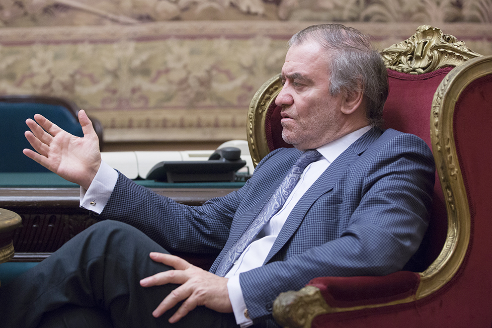 ST. PETERSBURG, RUSSIA. SEPTEMBER 21, 2015. Russian conductor, artistic director of the Mariinsky Theatre, Valery Gergiev in an interview with the TASS Russian News Agency. Ruslan Shamukov/TASS –€. —-ѕ. 21 €€ 2015. ƒ,   ћ  ¬   €     “ј——. – Ў/“ј——
