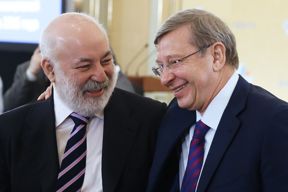 MOSCOW, RUSSIA. MARCH 24, 2016. Chairman of the board of directors at Renova Group, Viktor Vekselberg (L), and the chairman of the board of directors at AFK Sistema, Vladimir Yevtushenkov (Evtushenkov), at a congress of the Russian Union of Industrialists and Entrepreneurs (RSPP). The congress is part of the 9th Russian Business Week. Artyom Korotayev/TASS –€. ћ. 24  2016. ѕ     "–" ¬ ¬   ј‘ "—" ¬  ( )   –    ,     IX Ќ  . ј /“ј——