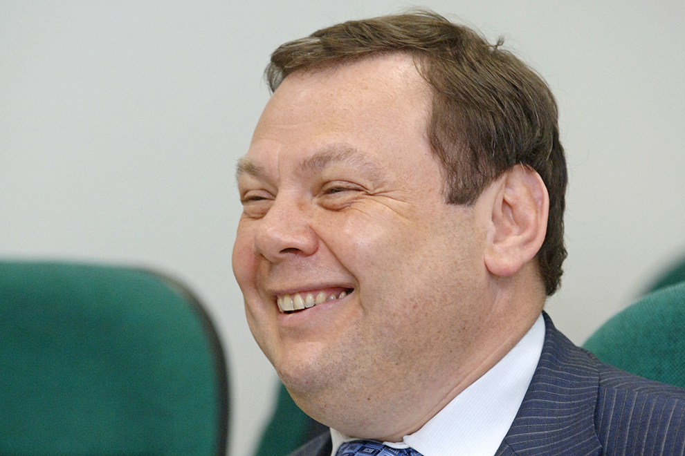 ITAR-TASS 133: MOSCOW, RUSSIA. JUNE 16. Russian head of TNK-BP, Mikhail Fridman, reacts during a press conference on the current shareholder dispute within the Russian-British oil venture. (Photo ITAR TASS / Alexander Saverkin) 133. . . 16 .    -    -  : «  -    ».  -/  