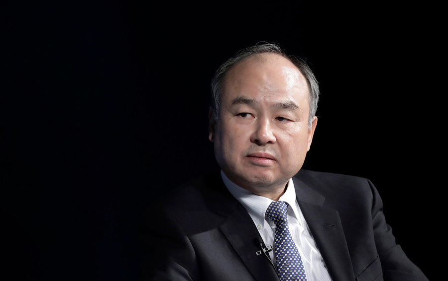 «Смущен и встревожен»: глава SoftBank прокомментировал неудачи с WeWork и Uber