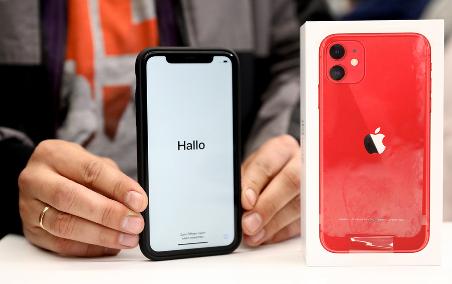 Ретейлеры рассказали о трехкратном росте спроса на новые iPhone