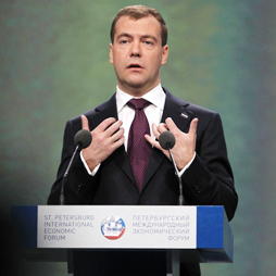 Медведев об инновациях, кризисе и Путине