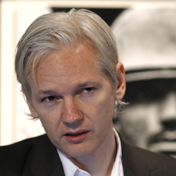 Теория заговора Wikileaks 