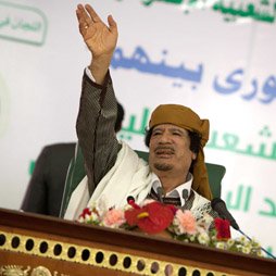 Ливийский полковник зажат между смертью и эмиграцией