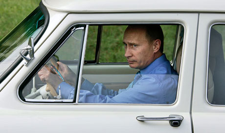 Путин и автомобиль: история в картинках