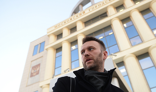 Вечный истец: 8 лет расследований и исков Алексея Навального 