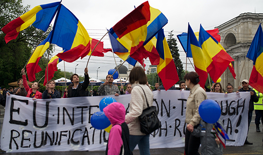 Майдан по-молдавски: кто собрал 100 000 оппозиционеров в центре Кишинева