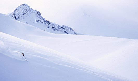 10 горнолыжных курортов, куда можно поехать весной без визы