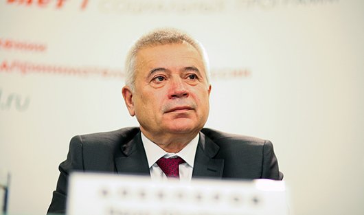 Алекперов допустил обвал цены нефти до $25 за баррель