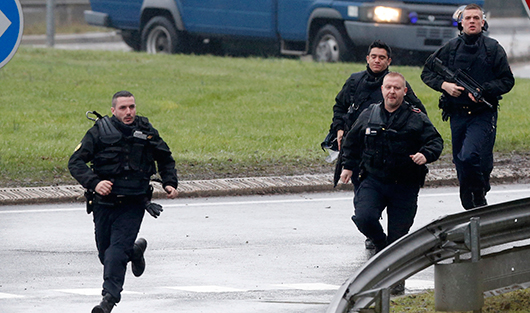 Париж под огнем: как прошла антитеррористическая операция - фоторепортаж