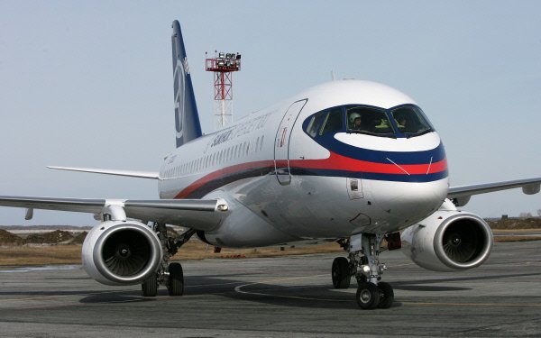 Российский Superjet-100 пропал с экранов радаров в Индонезии