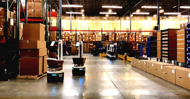 Фото Locus Robotics