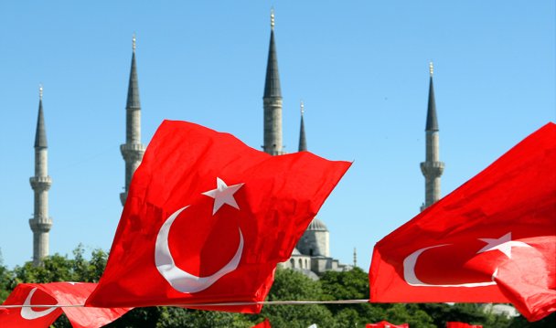 Путин решил снять запрет на поездки в Турцию