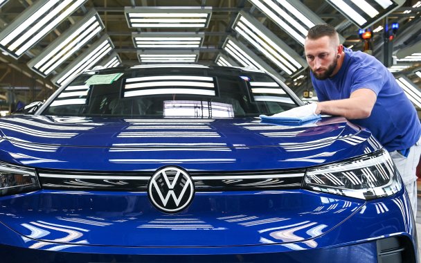 Крупнейшие иностранные автопроизводители заработали за год в России больше 2 трлн рублей