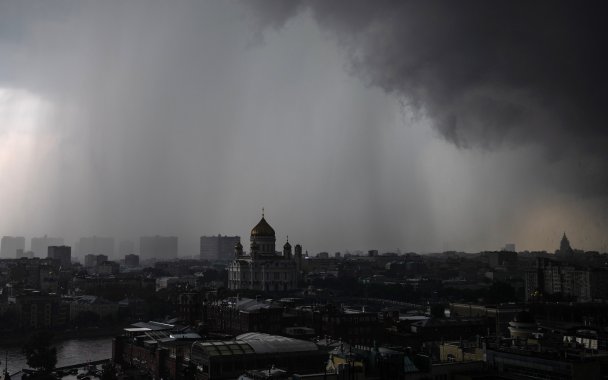 На Москву после рекордной жары обрушился «суперливень». Фоторепортаж