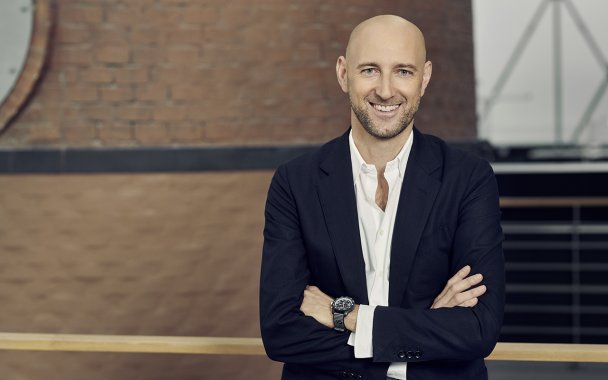 «Брэд Питт будет героем новой коллекции Breitling»: как часовой бренд может быть инклюзивным