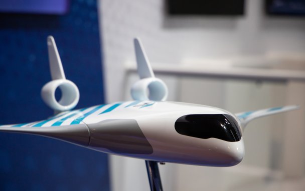 «Словно из «Звездных войн»: Airbus показал модель своего нового самолета 