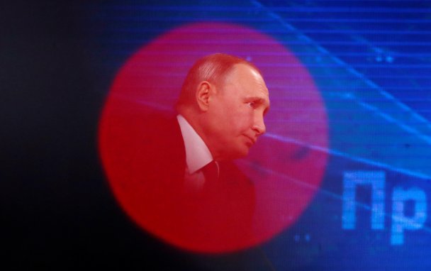 Придется «пошаманить»: почему «пробуксовывает» майский указ Путина