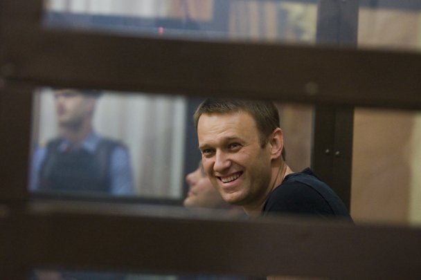 Прокурор потребовала приговорить Навального к 10 годам по делу «Ив Роше»