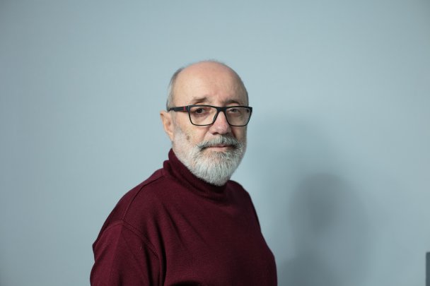 DR