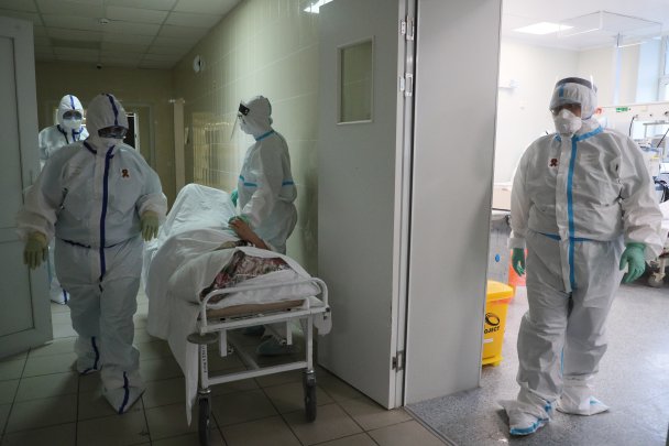 Число заболевших коронавирусом в России превысило 200 000