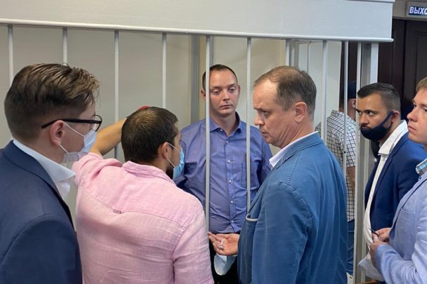 Суд арестовал подозреваемого в госизмене советника Рогозина