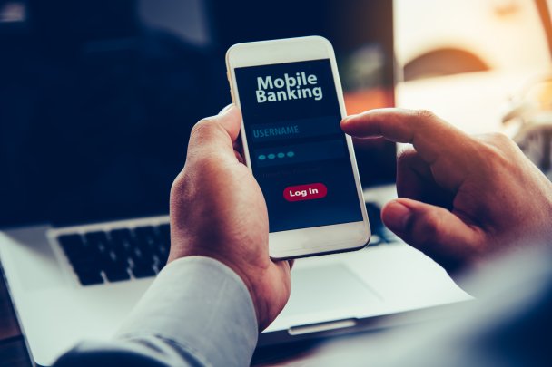 Как клиент создает мобильное приложение Альфа-Банка и почему он всегда прав