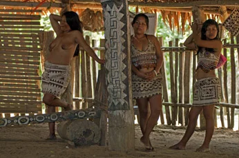 10 племен, которые можно посетить в качестве путешественника