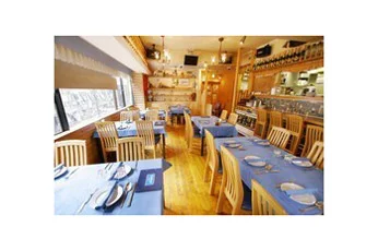 Ресторан и бар «Гуси-Лебеди» в стиле современная классика