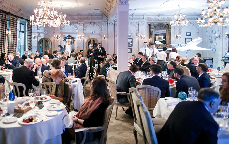 блюдо special. Special dinner. вечерняя еда. Make a special dish. Make the dinner make dinner.