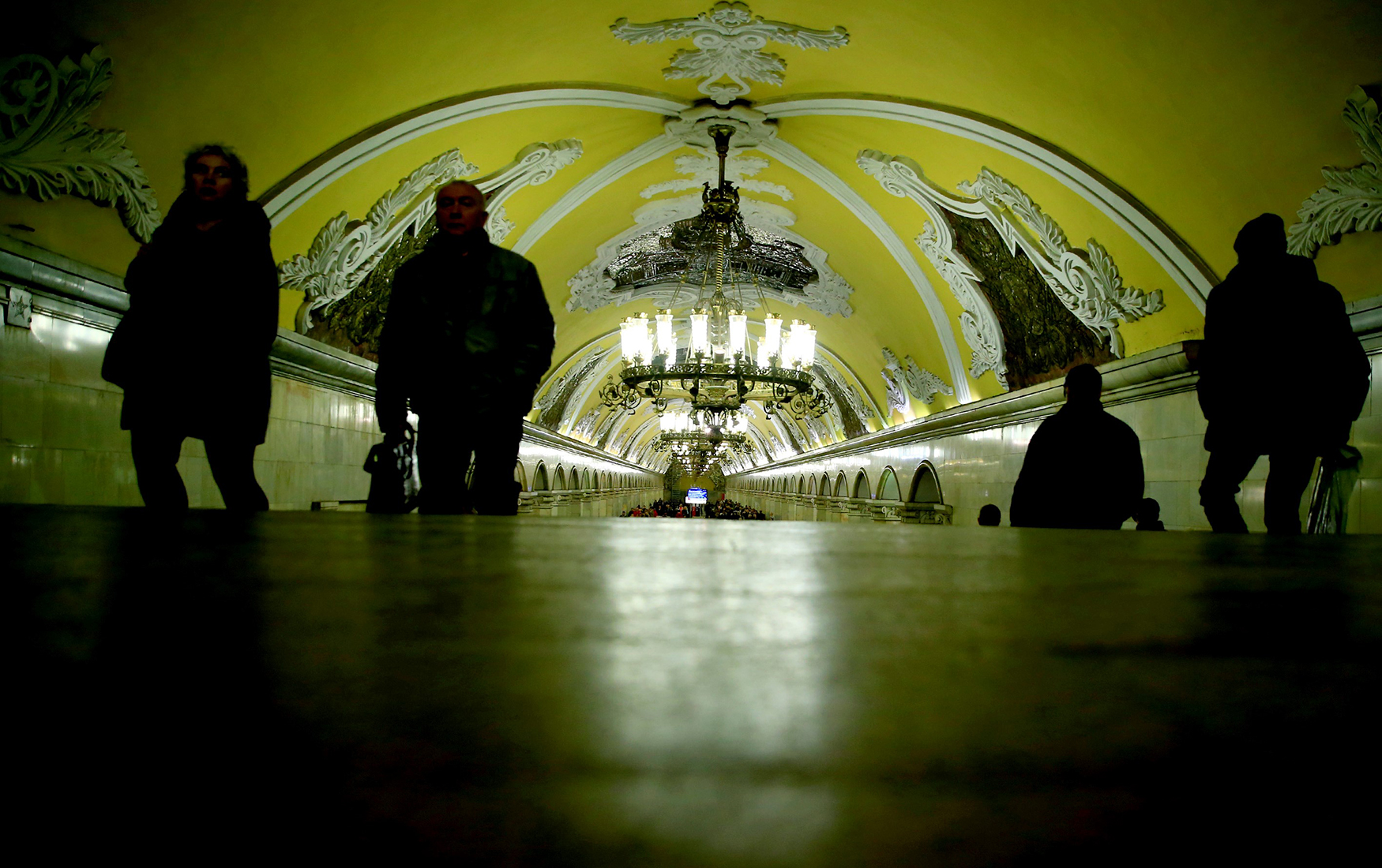 Underground palace. Экономический форум фото в метро.