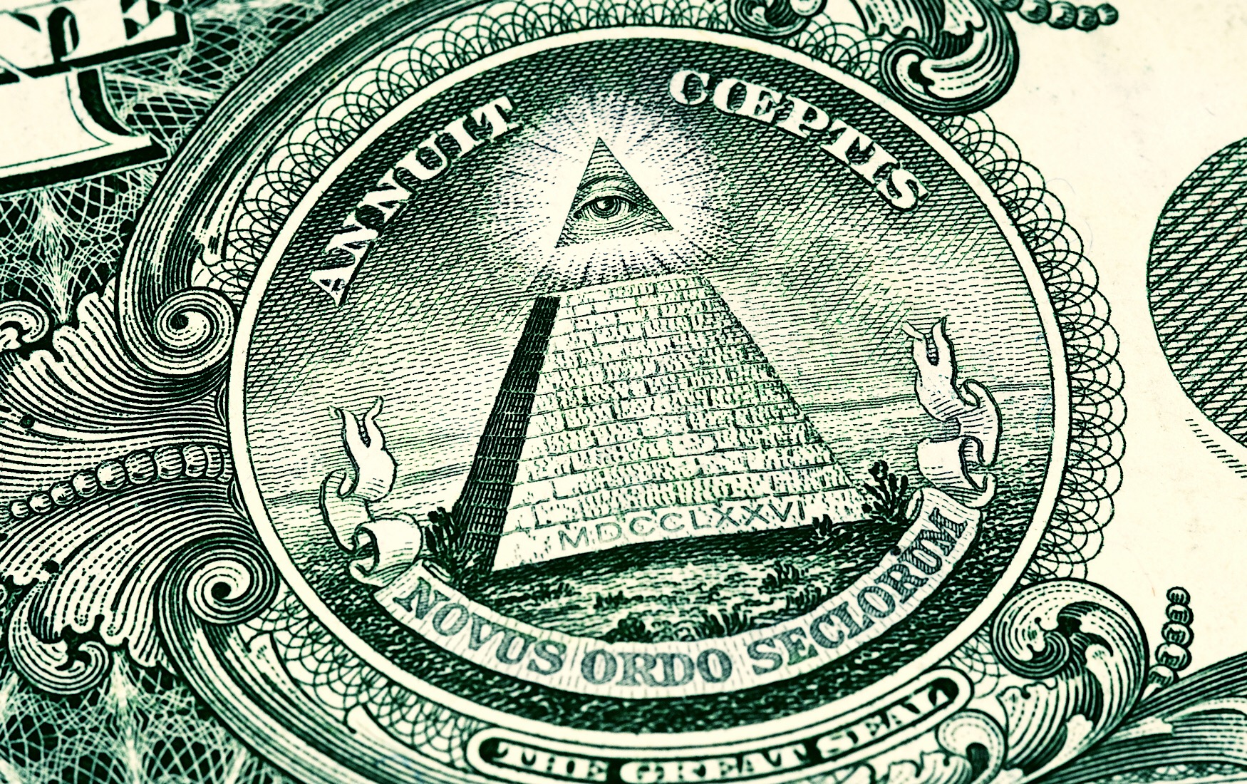 пирамиды на долларе