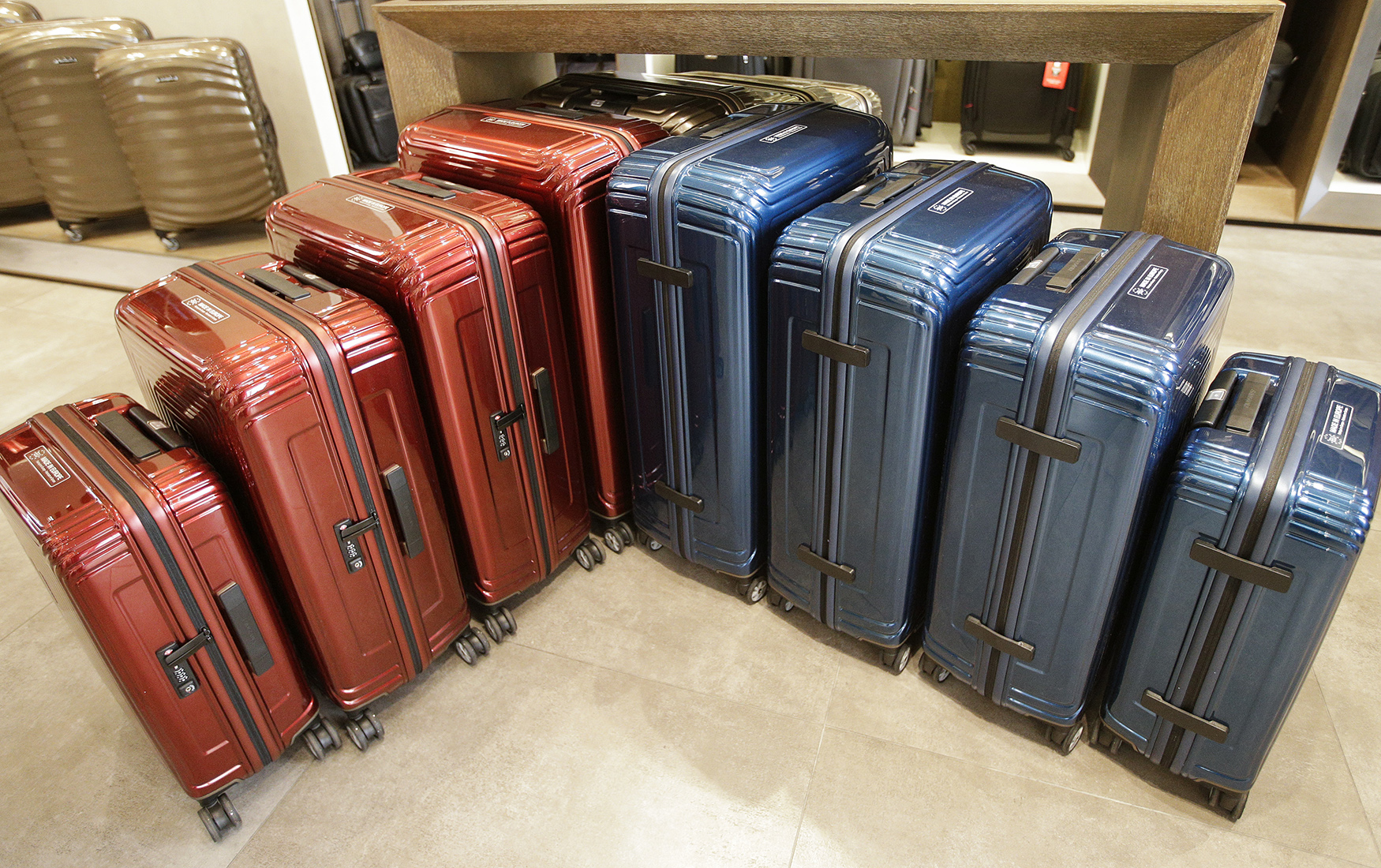 Чемодан cressi piper trolley. Чемодан luyida s. Чемодан dyt 072. Чемодан ит. Сайт производителей чемоданов.