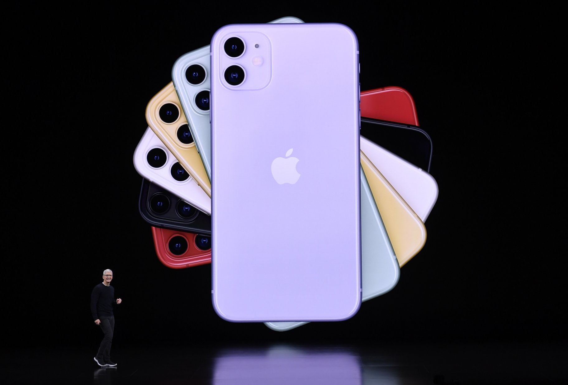 Как выглядит новый iphone Приятный сюрприз" от Apple: почему акции компании выросли до максимума почти за 