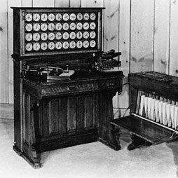 IBM исполнилось 100 лет: от перфокарты до суперкомпьютера 