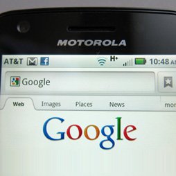 Чем рискует Google, покупая Motorola