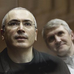 Ходорковскому и Лебедеву дали по 14 лет. На свободу — в 2017-м