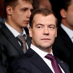 Петербургский форум и мечты Медведева