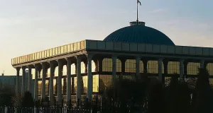 Политический транзит в Узбекистане: конец Узбекской ССР