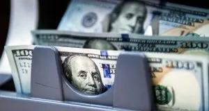 Жизнь без долларов. Смогут ли банки спасти валютные депозиты россиян 