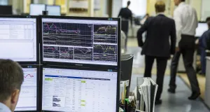 Жара, июнь: как заработать деньги на турбулентности рынка