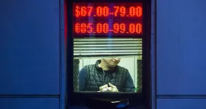 Управляемое плавание: от чего зависит курс рубля и стоит ли ждать его обвала