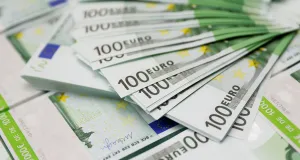 Цена бунта. Усмирит ли Францию надбавка в €100 к зарплате