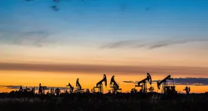 Курс на новый год. Что будет с рублем после обвала цен на нефть
