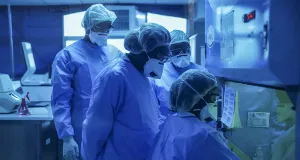 Рукотворный вирус? Почему в пандемии не виноваты безумные ученые
