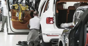 Отдел элитных кадров: в чьих руках окажутся машины Bentley