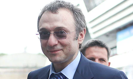 Сулейман Керимов нашел покупателя на галерею «Модный сезон»