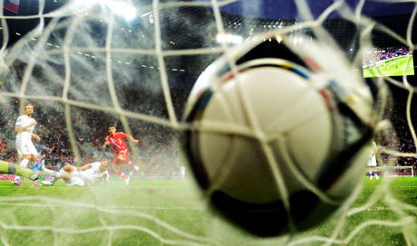 Евро-2012 в фотографиях: победа России и ничья Греции