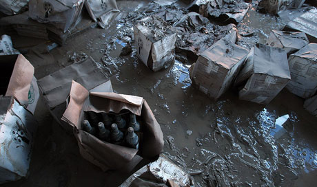 Вино — в канализации, женские чулки — за копейки: бизнес Крымска после наводнения